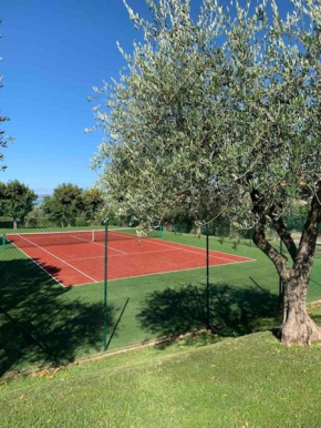Tennis / Pool / Barbecue